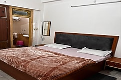 Vrindavan garden, Gonda