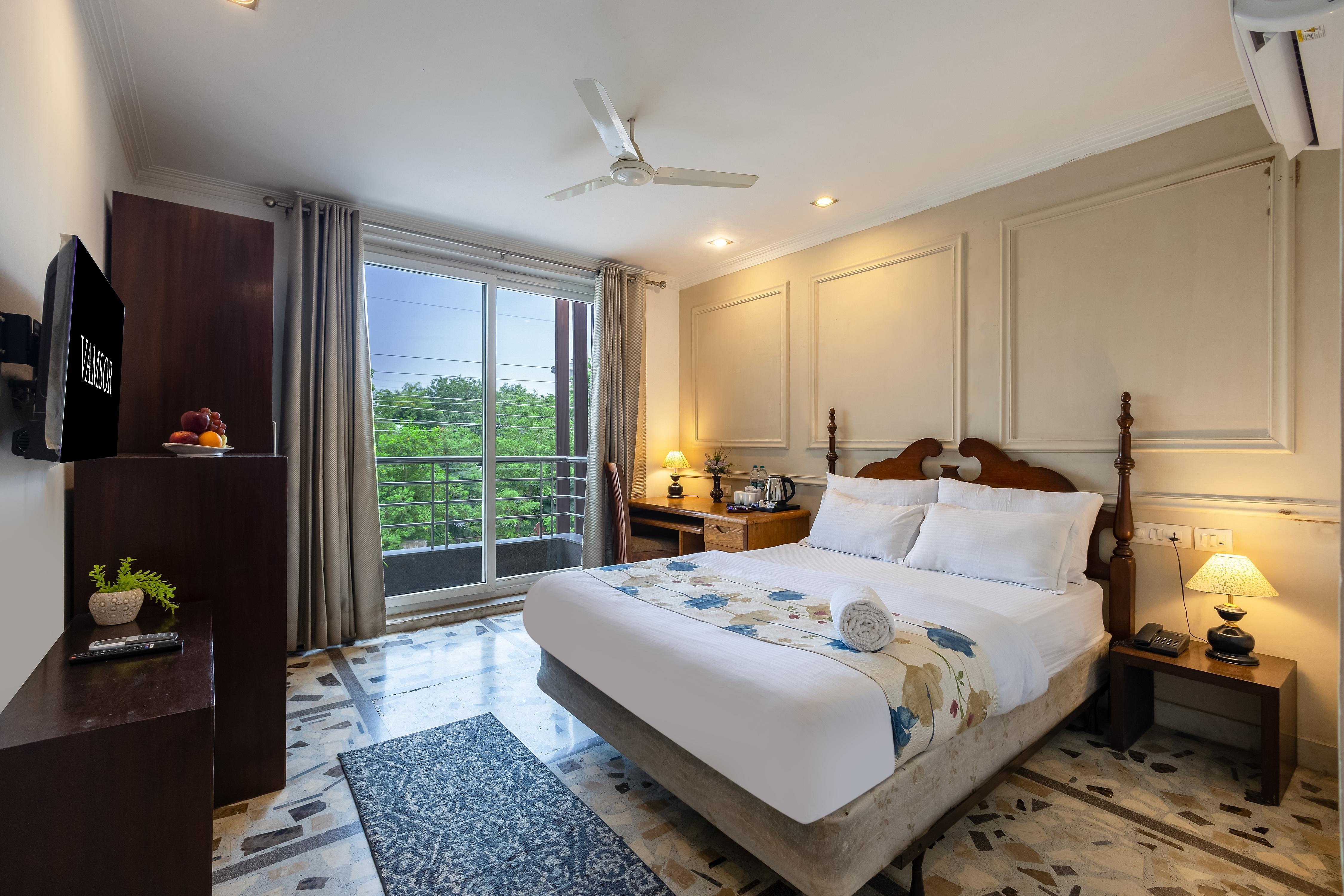 Vamsor Heights Gurgaon| Near Huda/Fortis/Max - Tap to explore photos