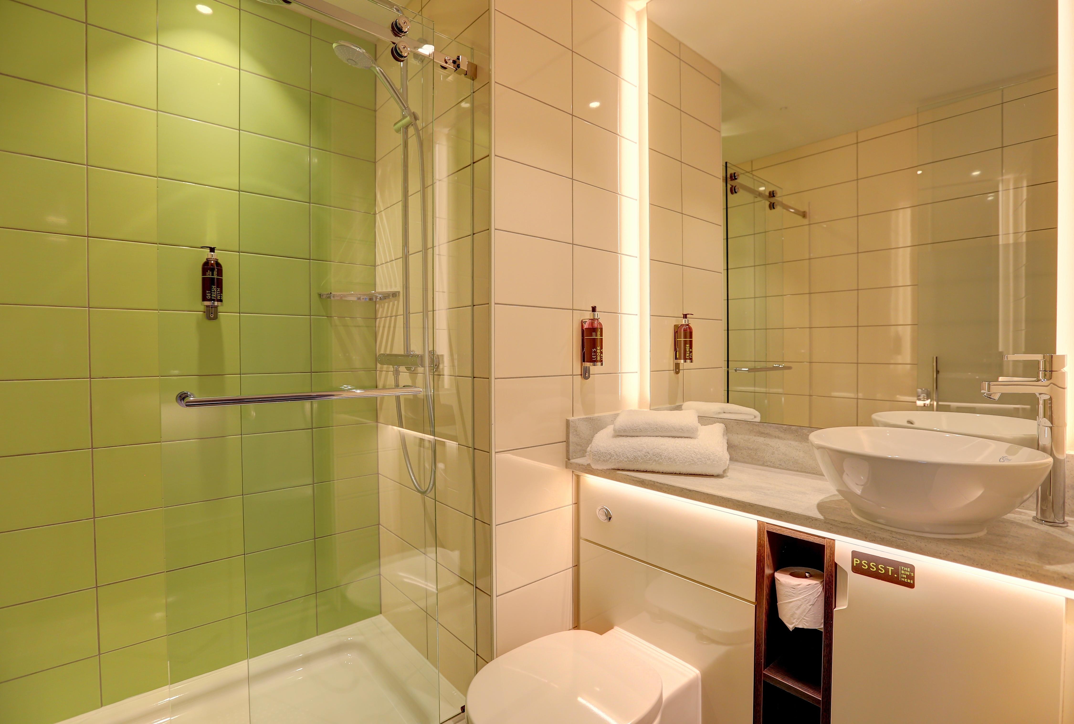 hub by Premier Inn London Goodge Street - Tap to explore photos