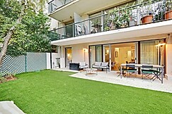 Passy / Eiffel Tower - Amazing 2BR with garden, Paris