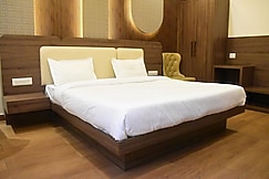 GYPSY GRAND HOTEL & RESTAURANT, Suratgarh