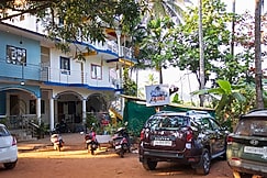 Horn Ok Please Hostel Mandrem, Goa