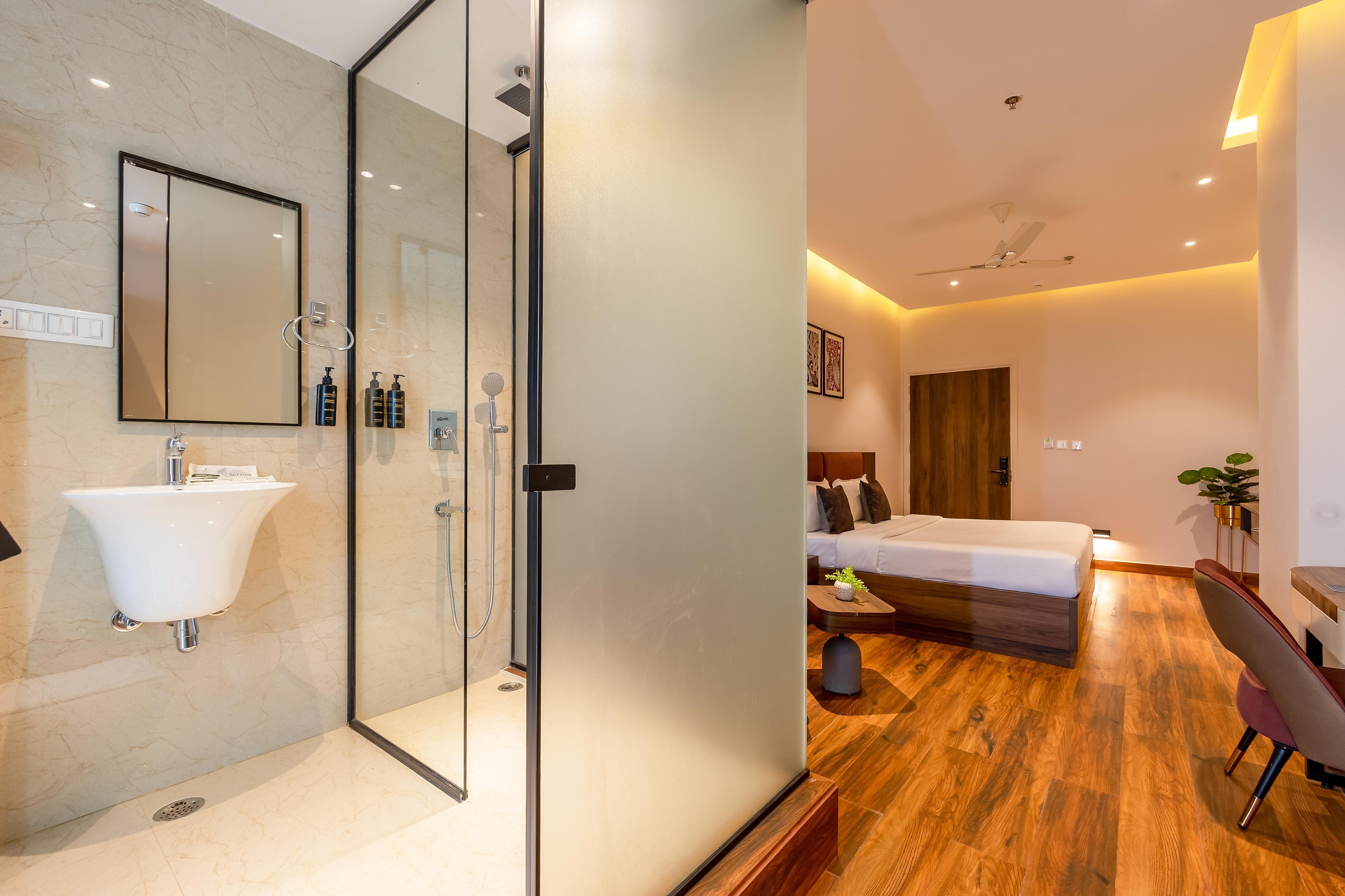 Saltstayz Premier Suite Chandigarh Mohali - Tap to explore photos
