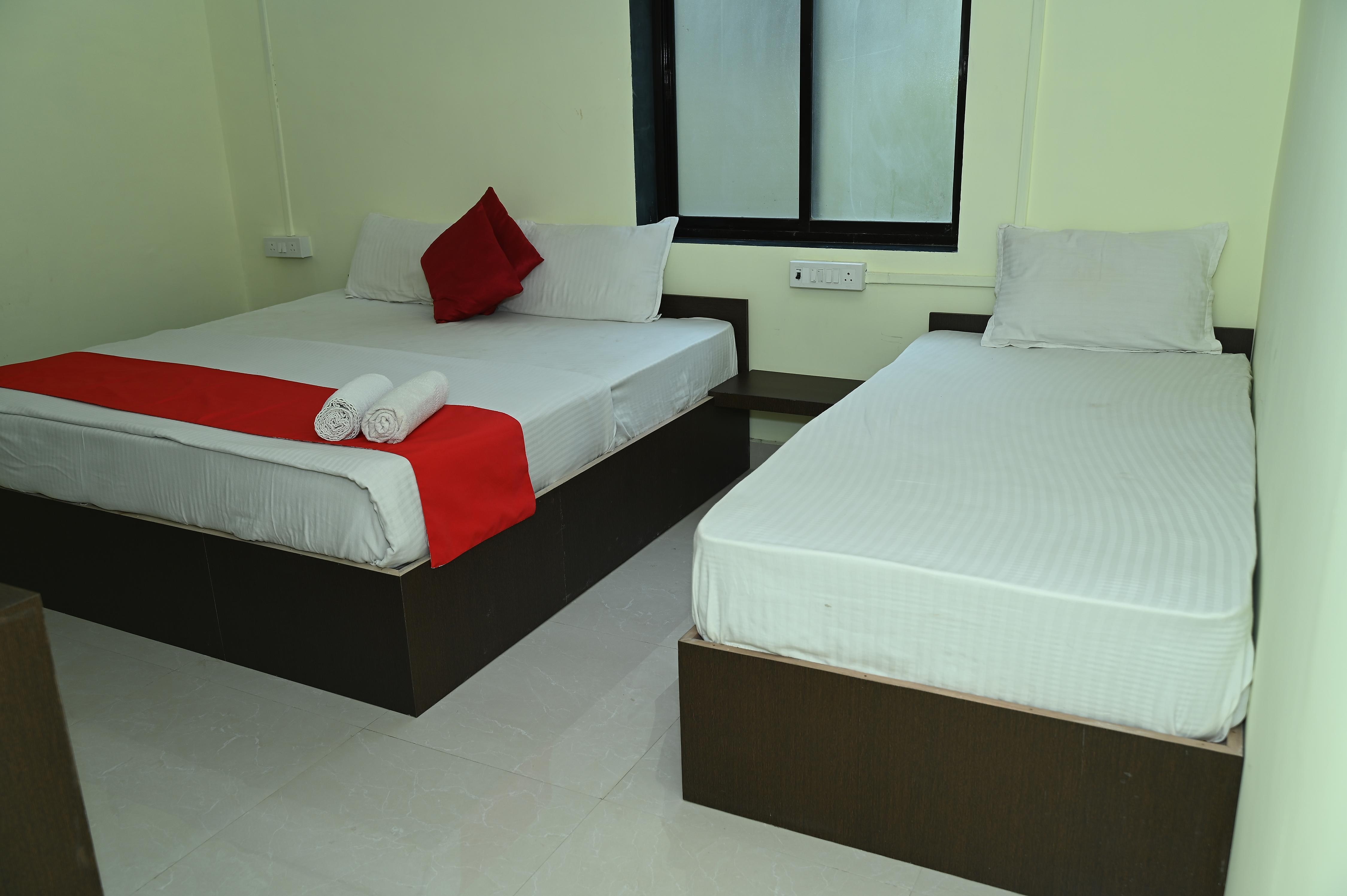 Twin Bed Room 1