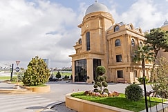 The Central Point Hotel Baku, باكو