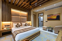 The SM Hotel @ Delhi IGI Airport By RMR Hotels (4 star), Delhi