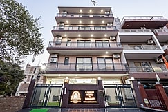 Gill Comfort Inn Near Medanta, Gurgaon