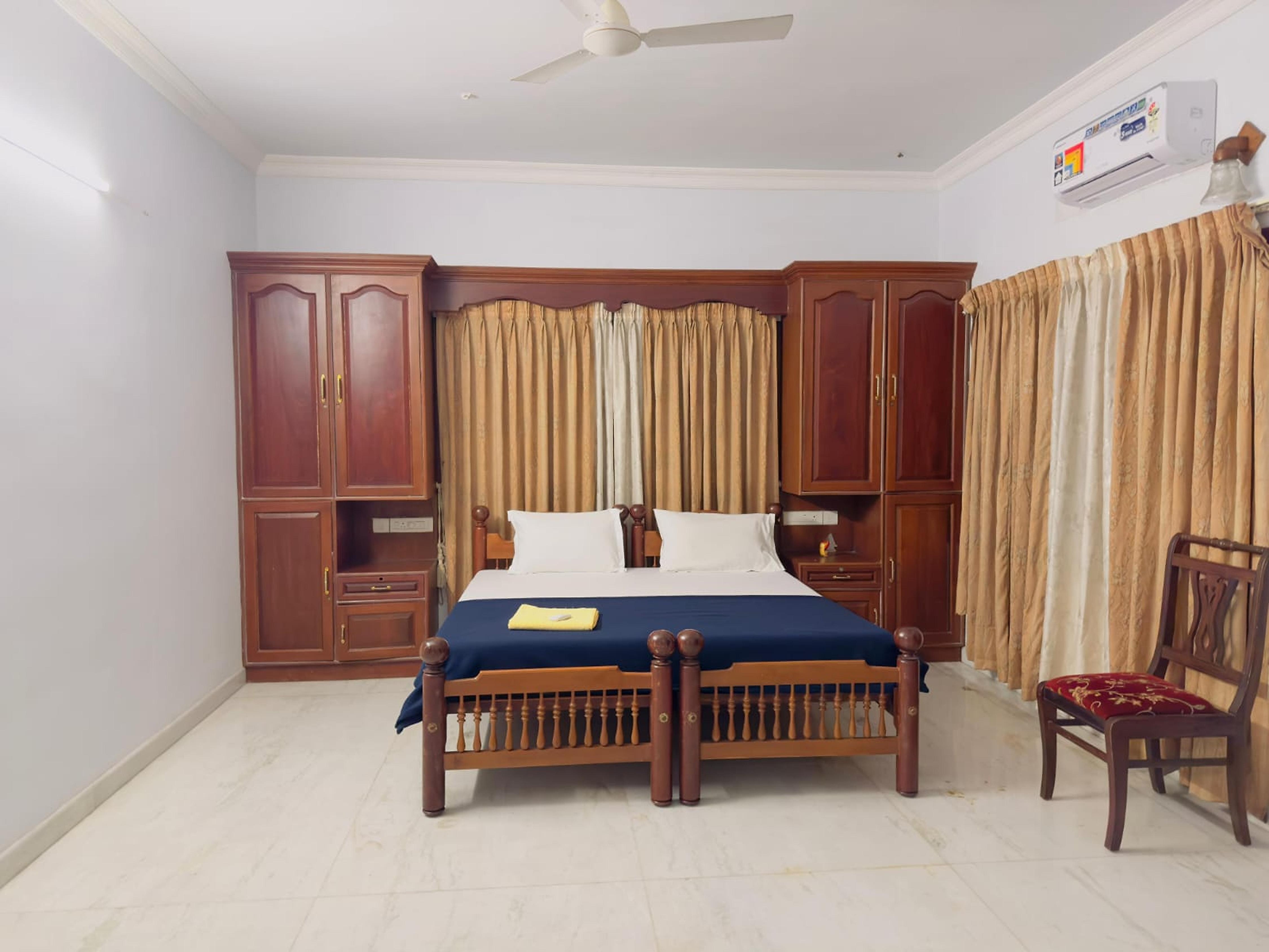 Alleppey Dreams - Tap to explore photos