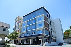 The Lotus Park Hotel, Srikalahasti