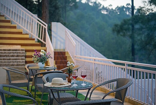 Valeo by Nowhere Cottages