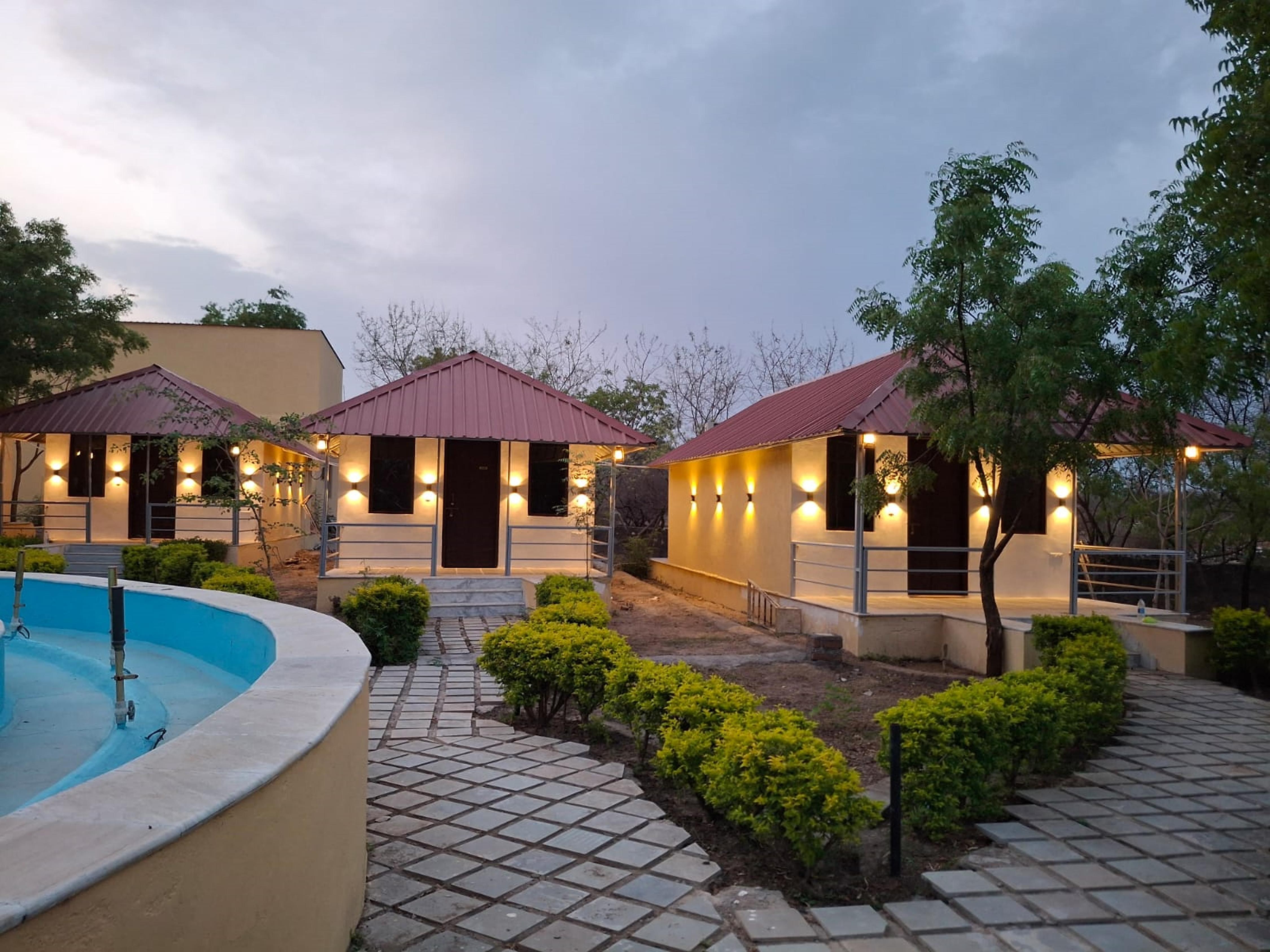 Sinclairs Palace Retreat Udaipur - Tap to explore photos