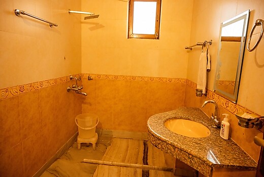 Mystic Cottage Entire Villa