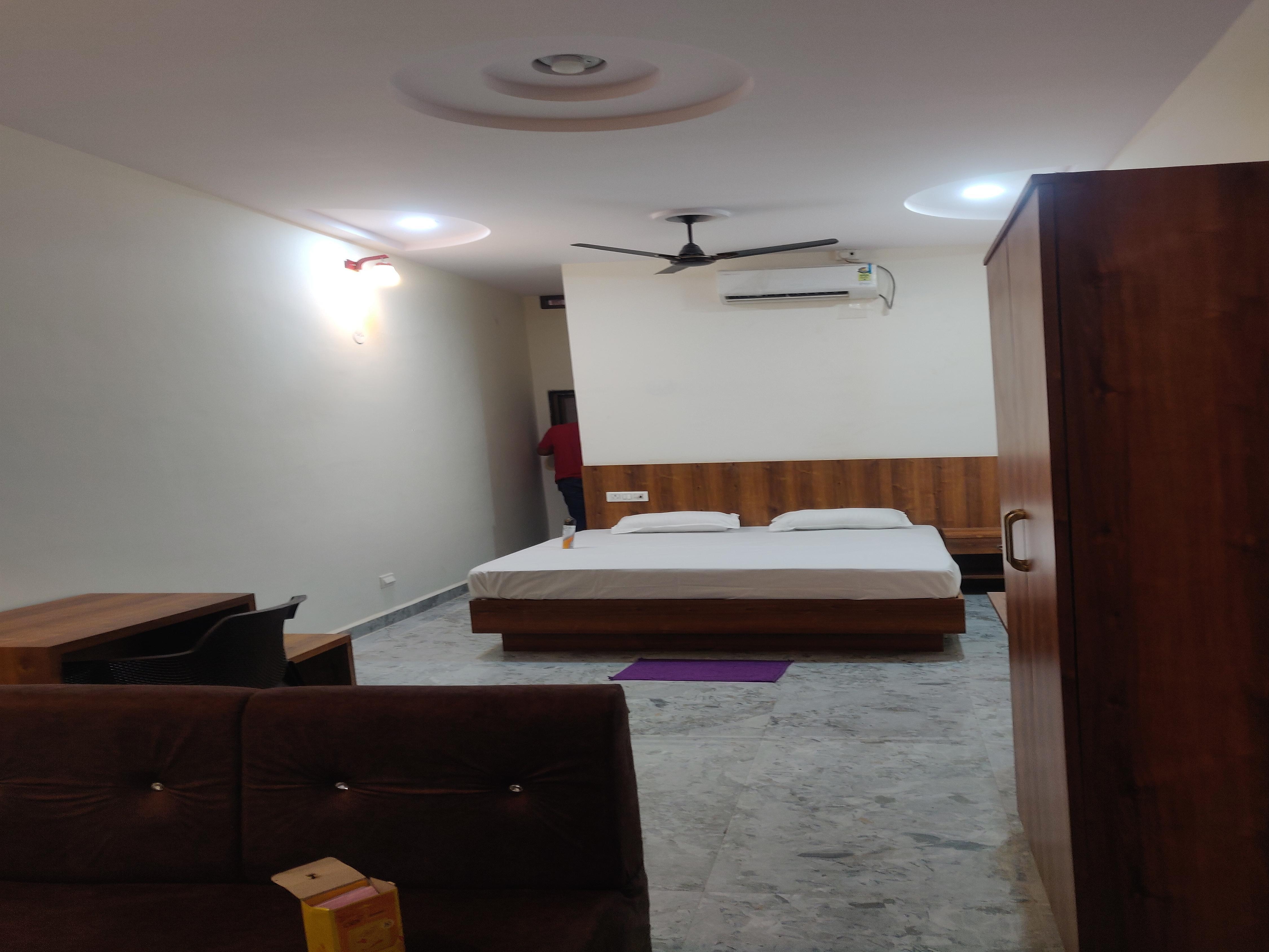 Hotel Shreemaya - Tap to explore photos