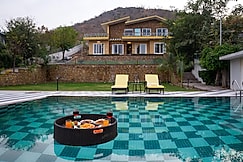 ELIVAAS Festiva Mansion 3 BHK Villa With Pvt Pool & Garden, Udaipur
