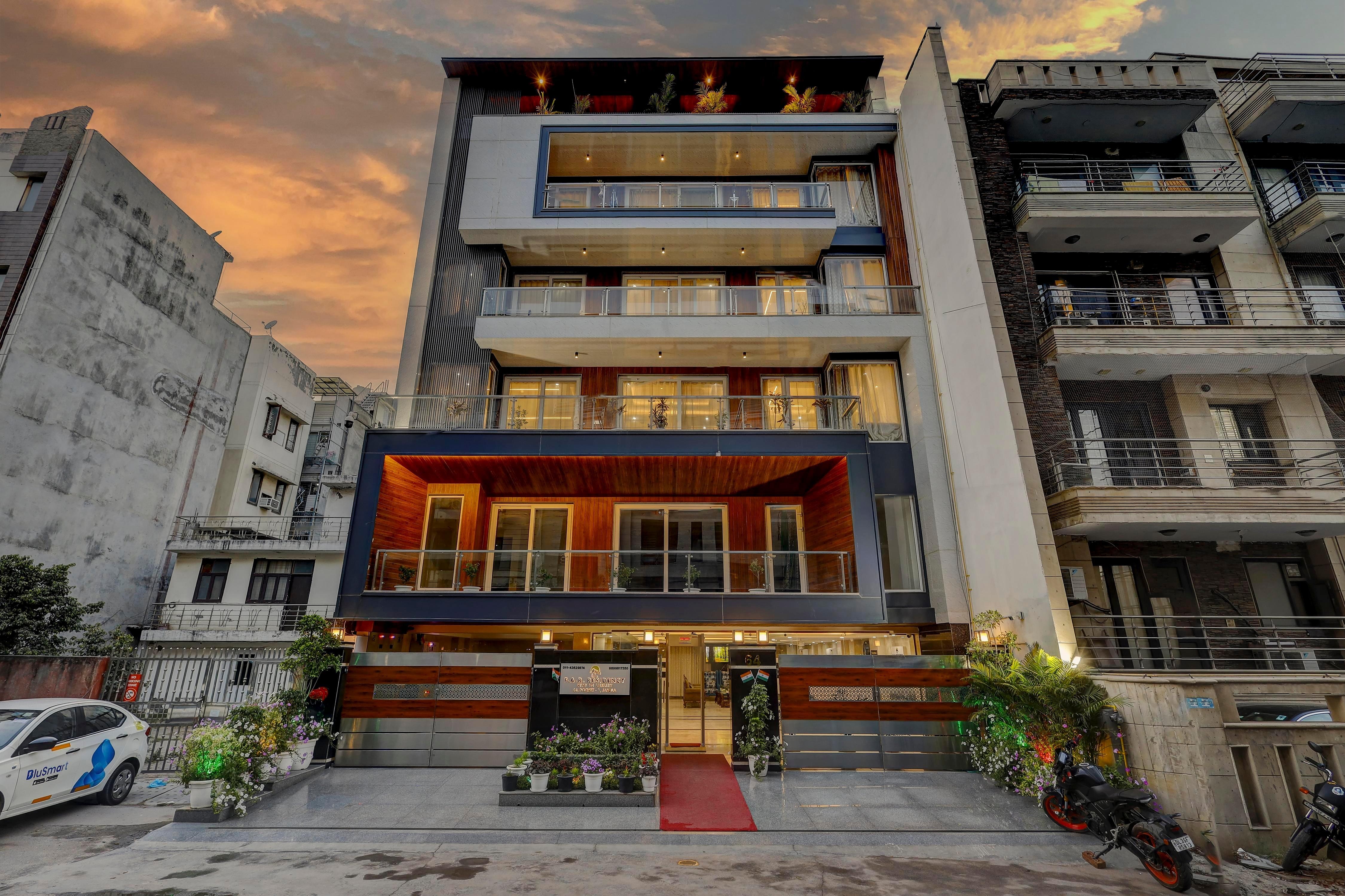 FAR Residency Luxury Hotel ( Behind Apollo Hospital) - Tap to explore photos