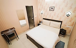 AC deluxe Room