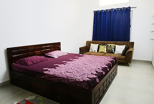 2 BHK couple friendly Apartment