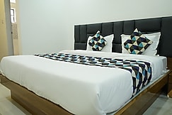 HOTEL RELAX INN, Borsad
