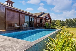 ELIVAAS Riveira Hills | 3BHK Wooden Cottage with Lush Garden & Pvt Pool , Mathura