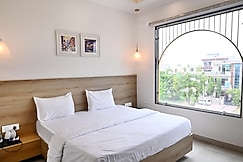 Hotel Sapphire, Narnaul