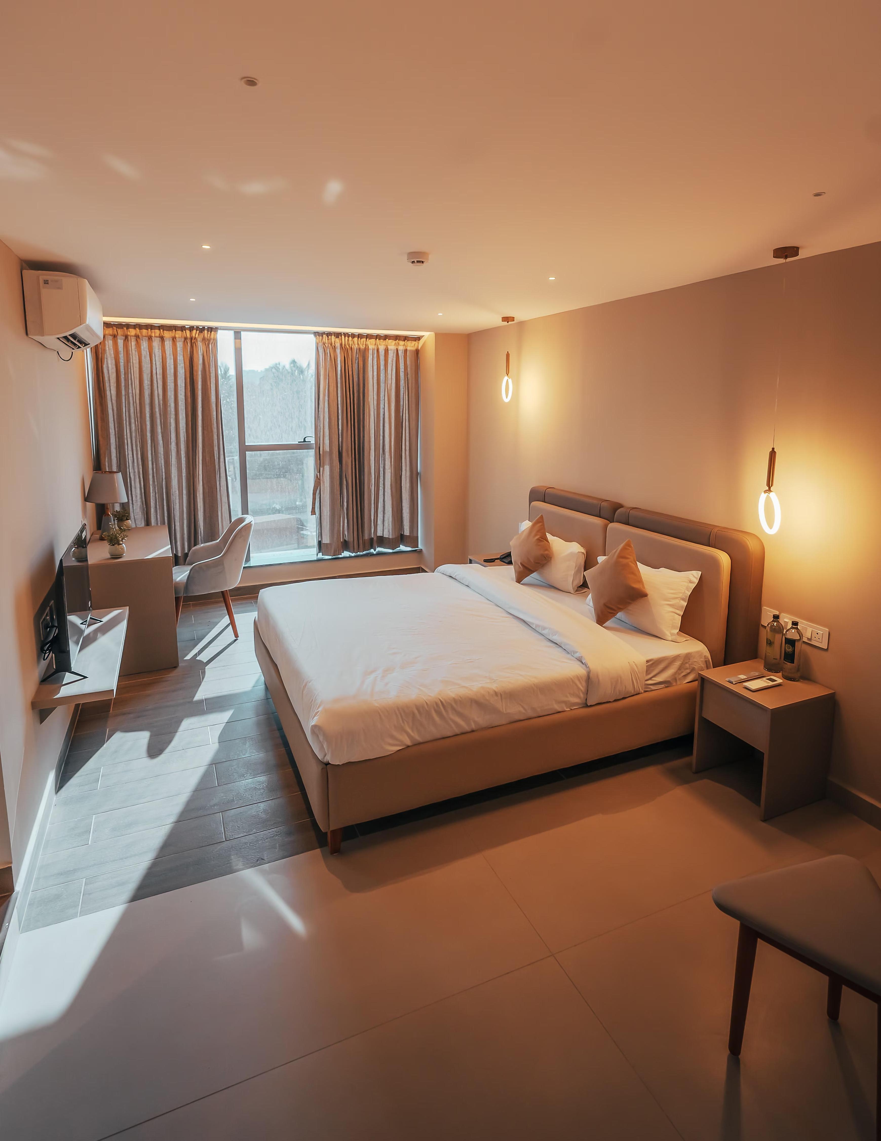 Prime Rooms - Tap to explore photos