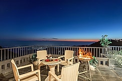 Alaya Stays Evara | 2 BHK Hilltop Hideaway With Balcony, Fireplace & Scenic Views, Kanatal