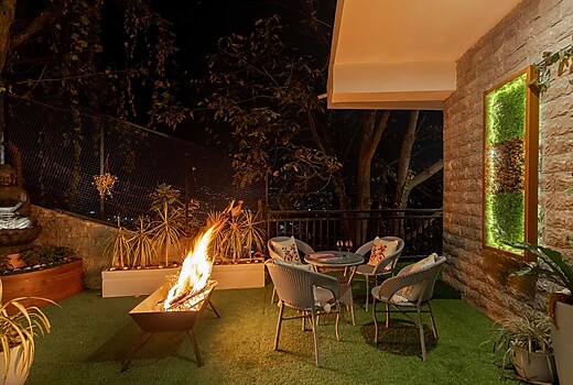Alaya Stays 3 BHK Apt. on the First Floor with Gazebo | Walnut Stays