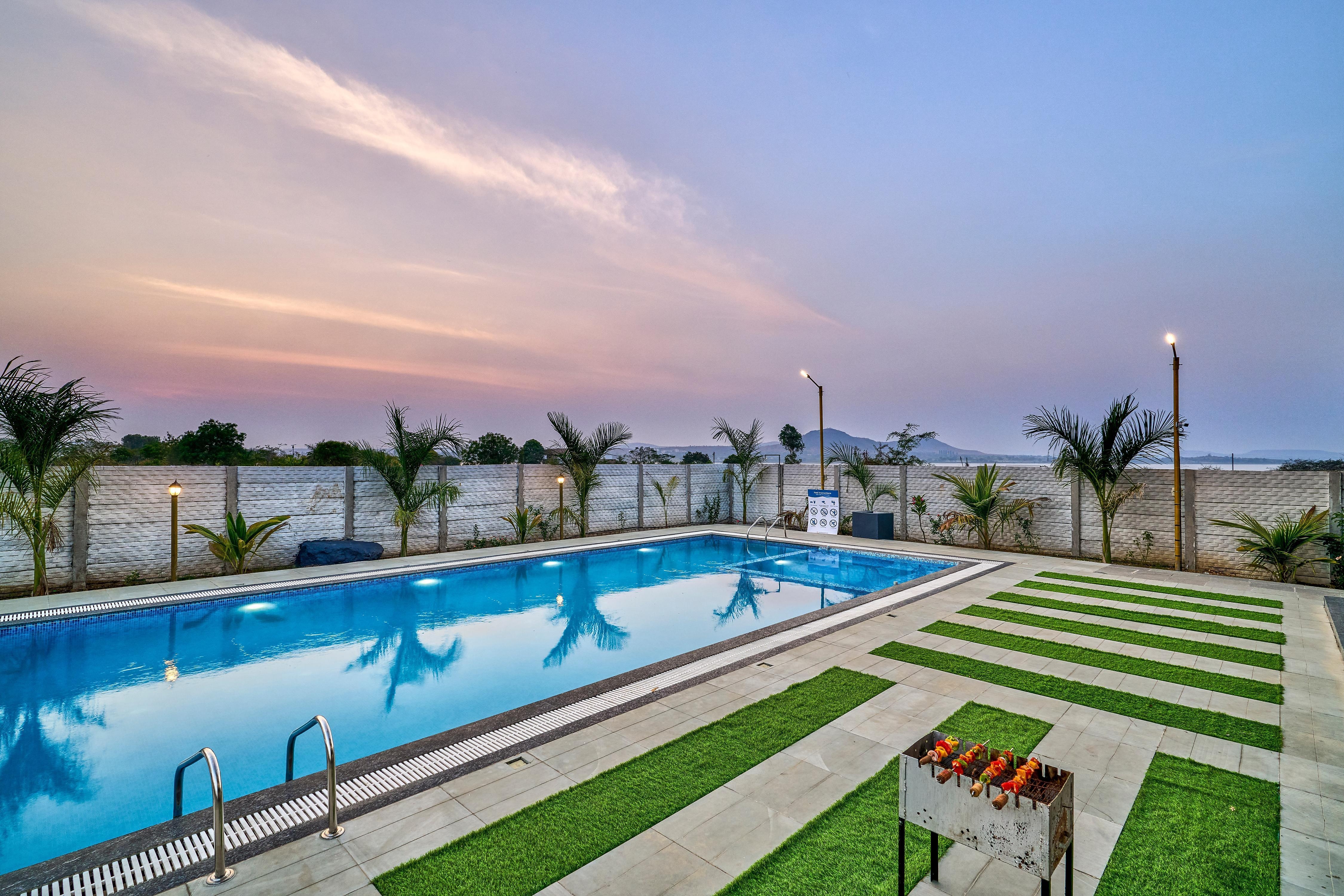 SaffronStays Six Oaks 2