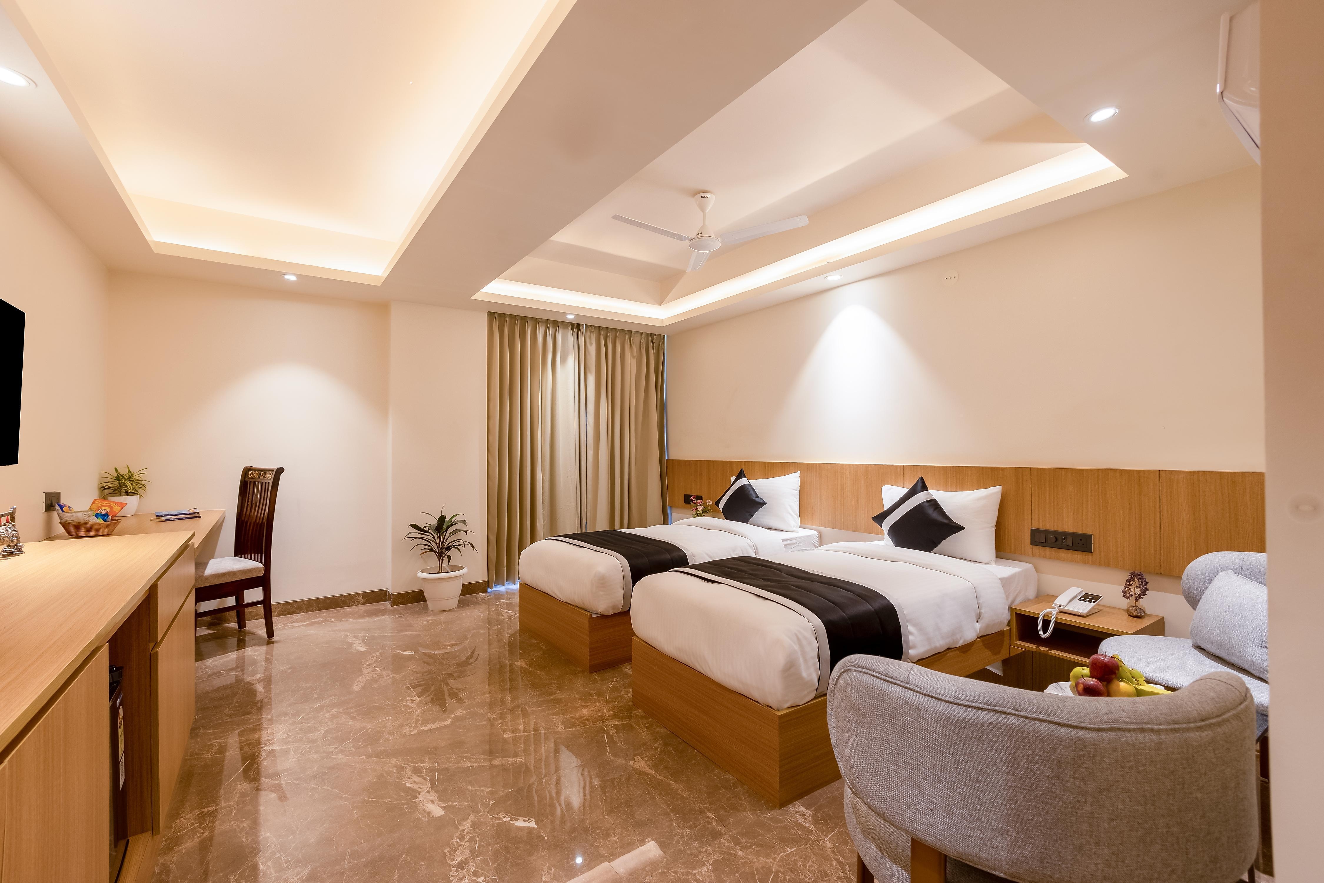 Hotel Urban Oasis Near Huda City Center Metro - Tap to explore photos