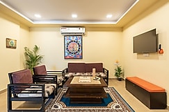 Homlee-Legacy 3BHK Flat in Central DEL-Lift, Delhi