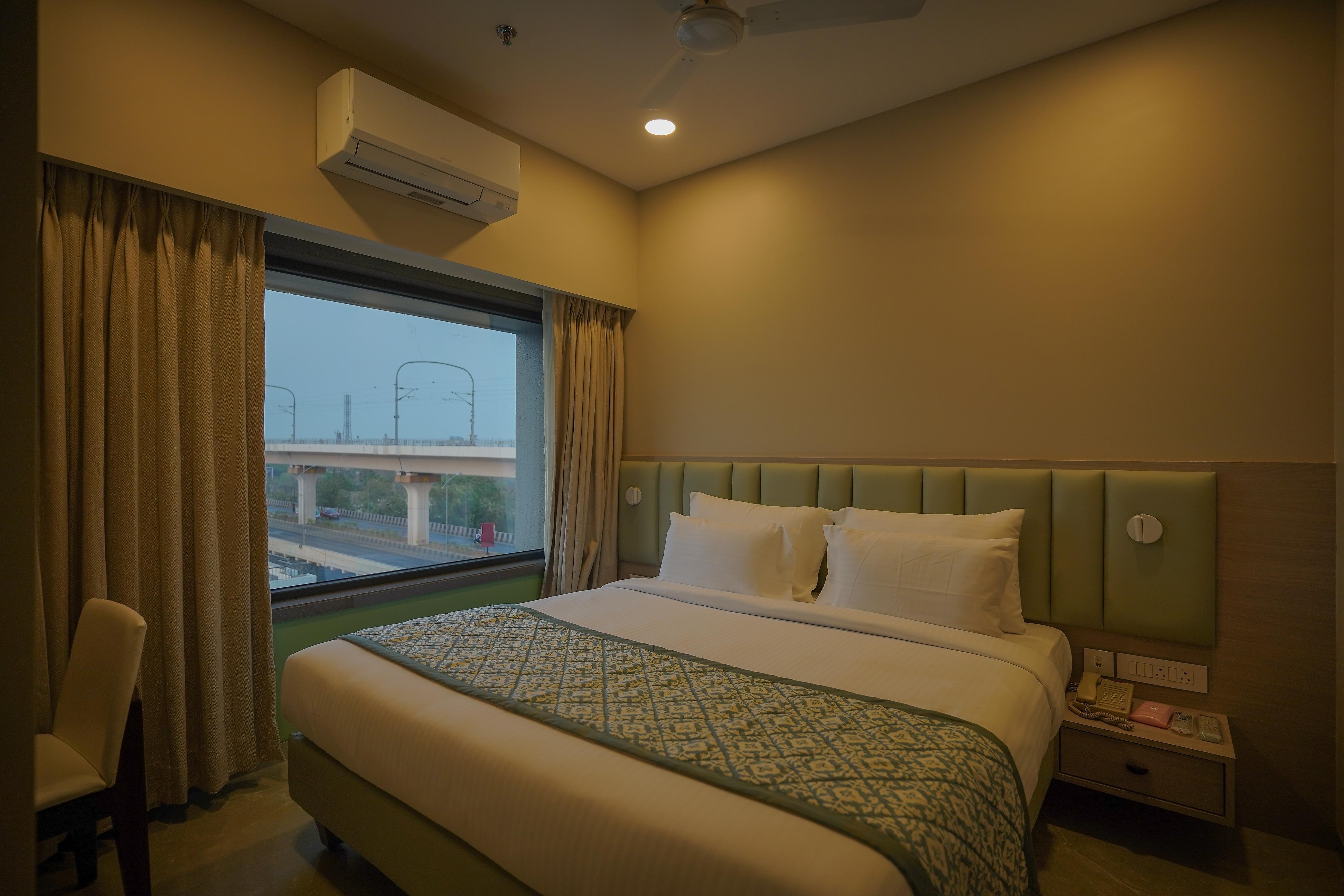 SUPERIOR ROOM 1
