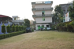 Sriezaa Yogshala, Rishikesh