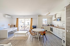 Exceptional spacious one bedroom flat in Cannes, Cannes