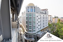 Airbus Hotel @ Phawana Station, Bangkok