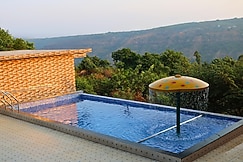 Melody 24 East Resort, Mahabaleshwar