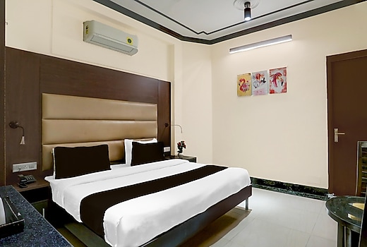 Super Townhouse Sushant Lok Phase 1 Formerly Hotel Neven