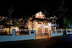 Marina Rosh Inn, Cochin