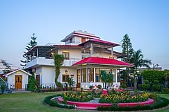 Alaya Stays Farm Naturelle Serene 3-BHK Farmhouse Near Jim Corbett With Garden, Terrace & Orchards, Kashipur