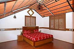 Shivalaya Farm Villa Near Isha Yoga , Adiyogi,, Alathur