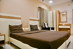 Virksham Hotel, Valparai