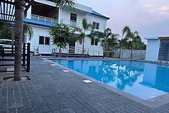 Villa Orchidia with Private Pool|3BR|by Homeyhuts, Hyderabad