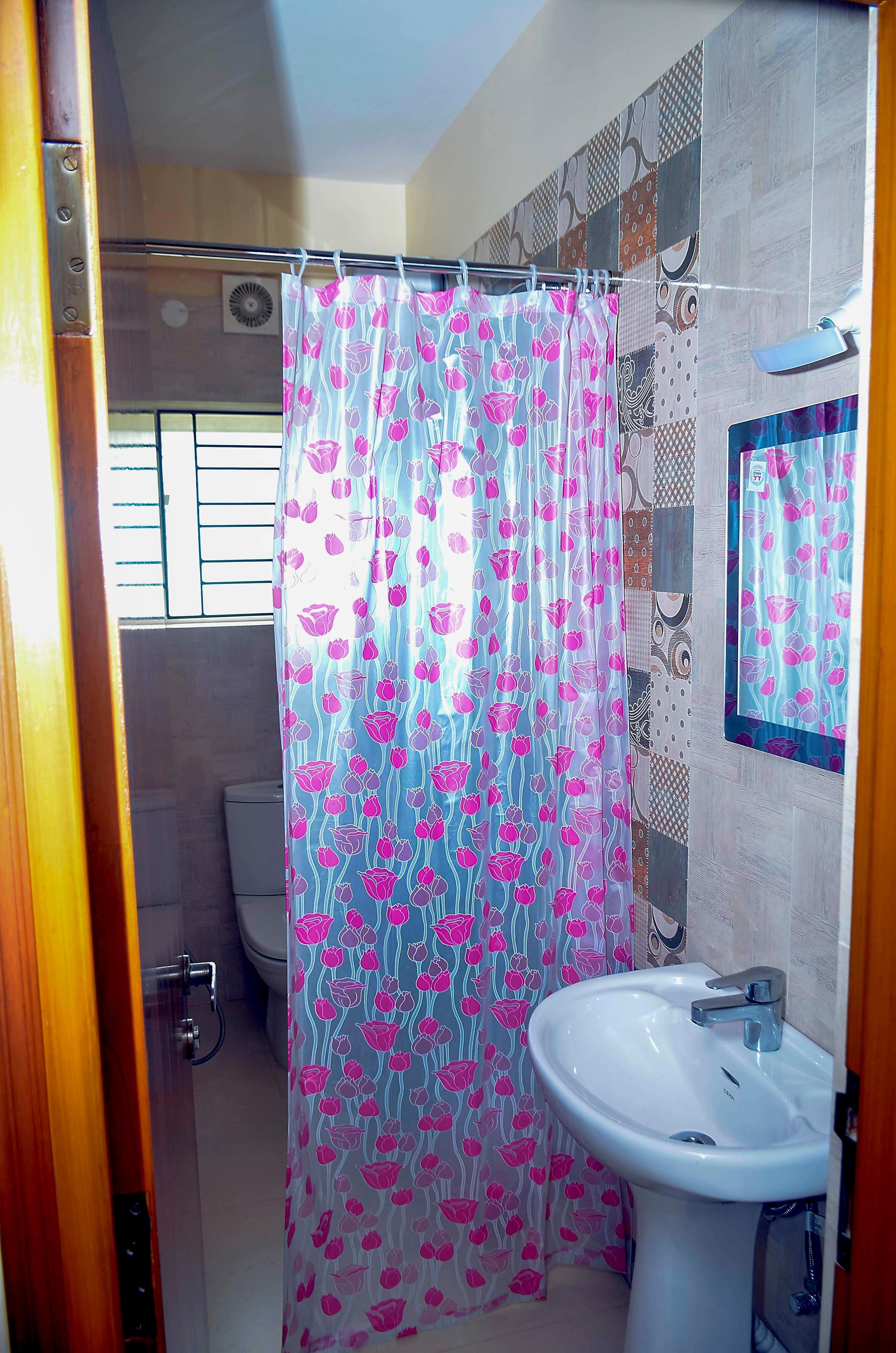 NEW KOLKATA RESIDENCY GUEST HOUSE - Tap to explore photos