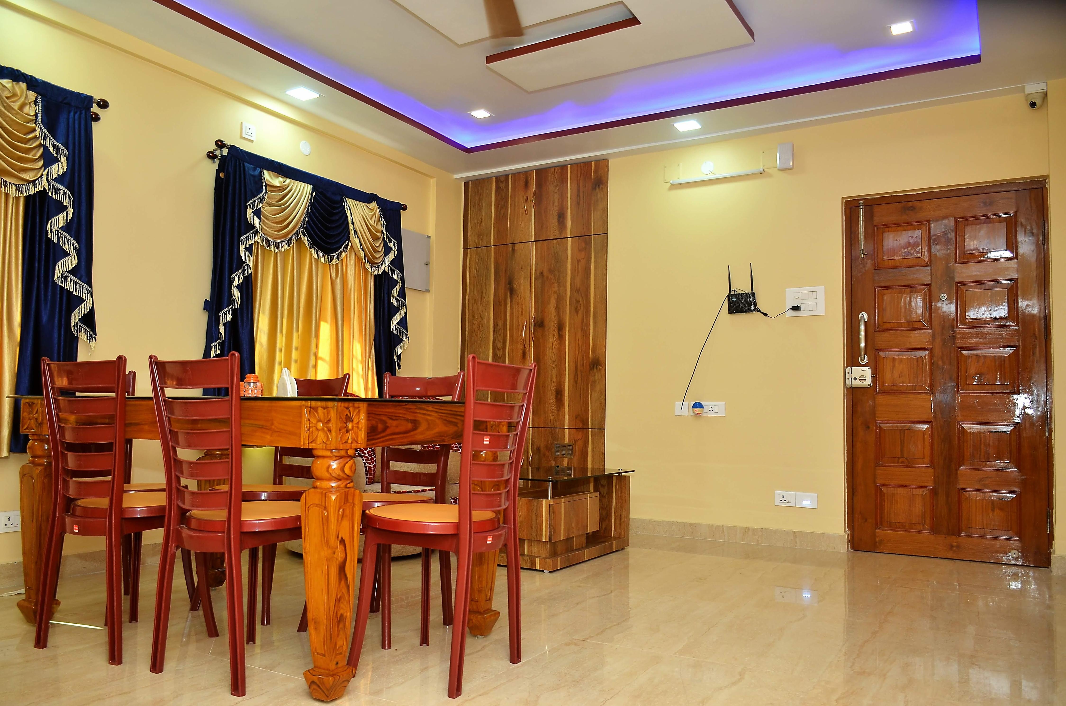 NEW KOLKATA RESIDENCY GUEST HOUSE - Tap to explore photos