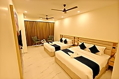 The GM Luxe Hotel Near Shree Khatu Shyam Ji Mandir, Reengus