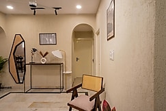 Stylish Studio by HKV Fort w/Balcony, Delhi