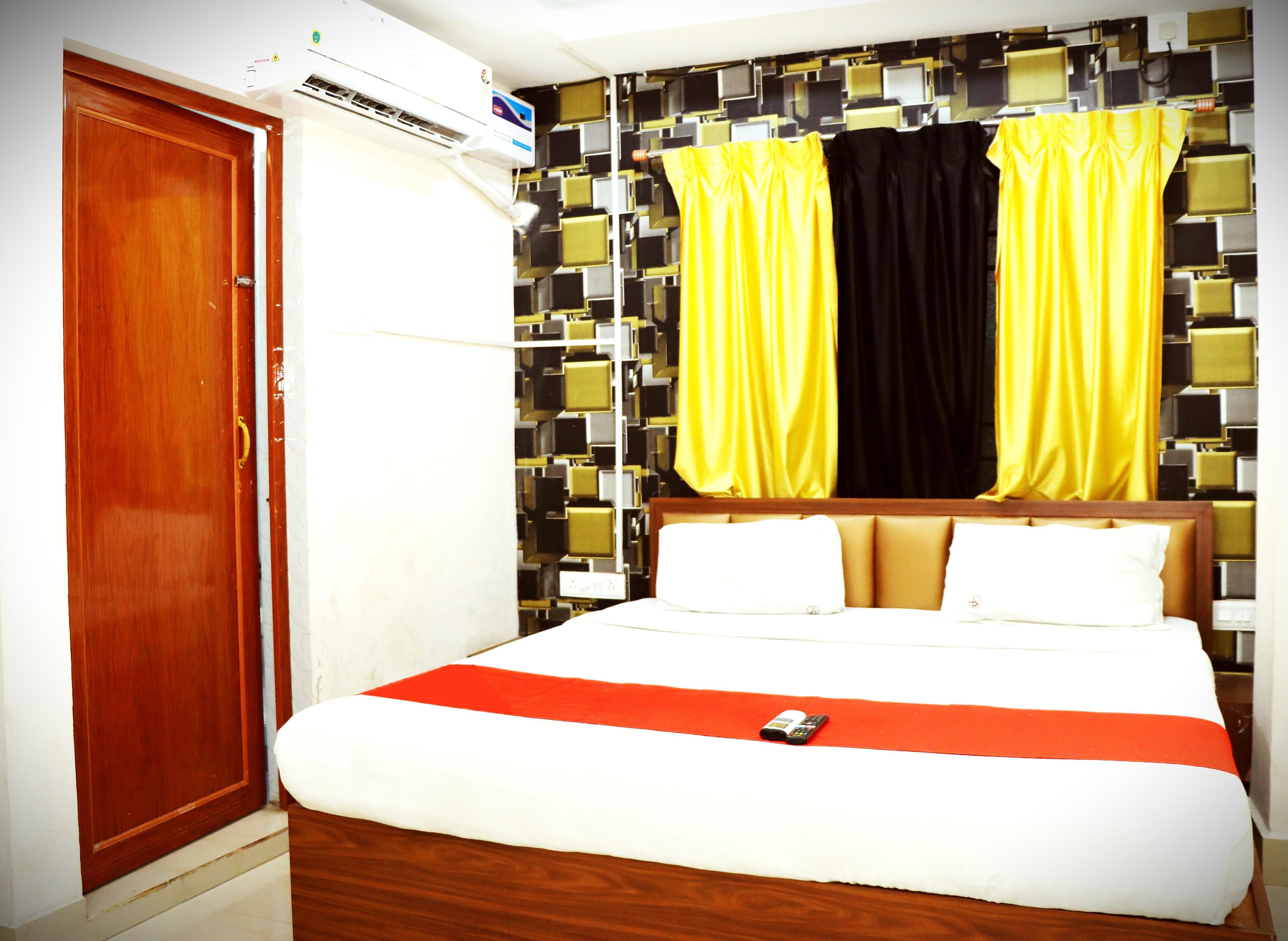Aarvi Palace - Tap to explore photos