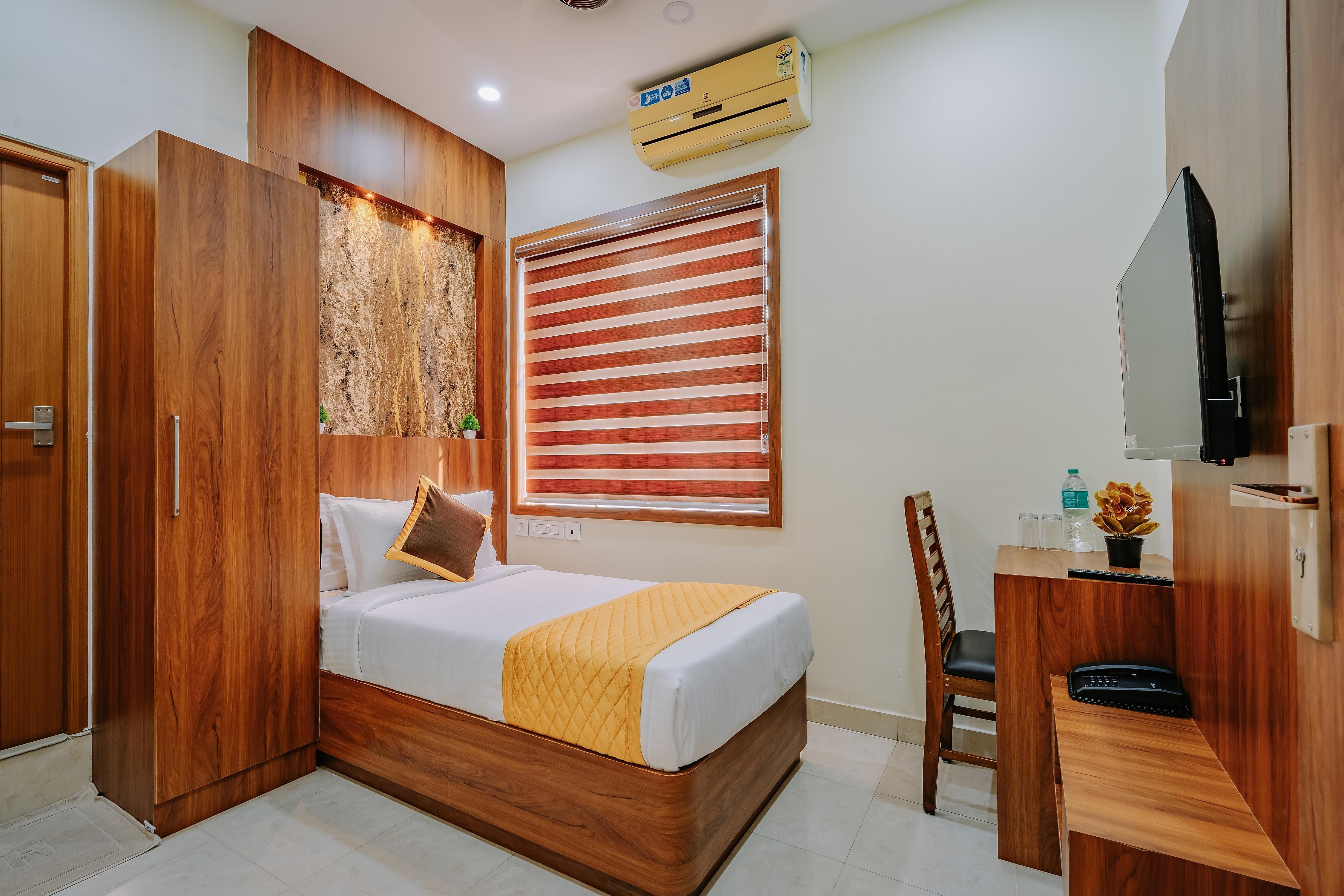 Daan Inn Vazhakkala, Kakkanad - Tap to explore photos