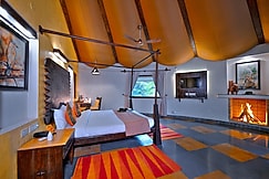 Palash Kothi by Jungle Camps India, Maihar