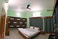 Shri Shyam Guest House, Varanasi