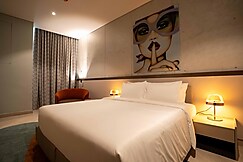 SeSaya Poshtel & Bistro - Colombo's Newest and Finest Poshtel Dorms and Rooms, Sri Jayawardanapura Kotte